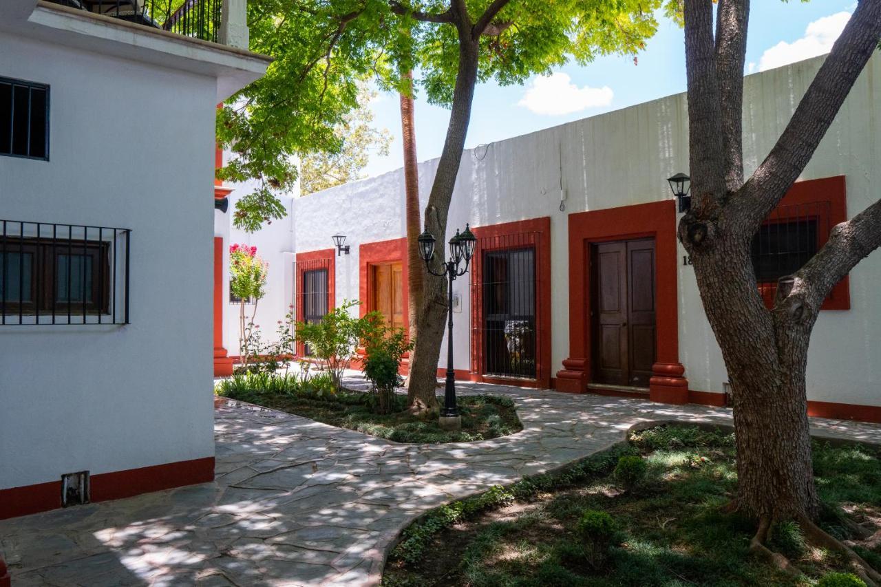 Hotel El Farol Parras de la Fuente Εξωτερικό φωτογραφία