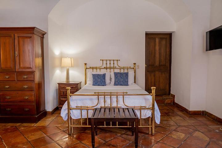 Hotel El Farol Parras de la Fuente Εξωτερικό φωτογραφία